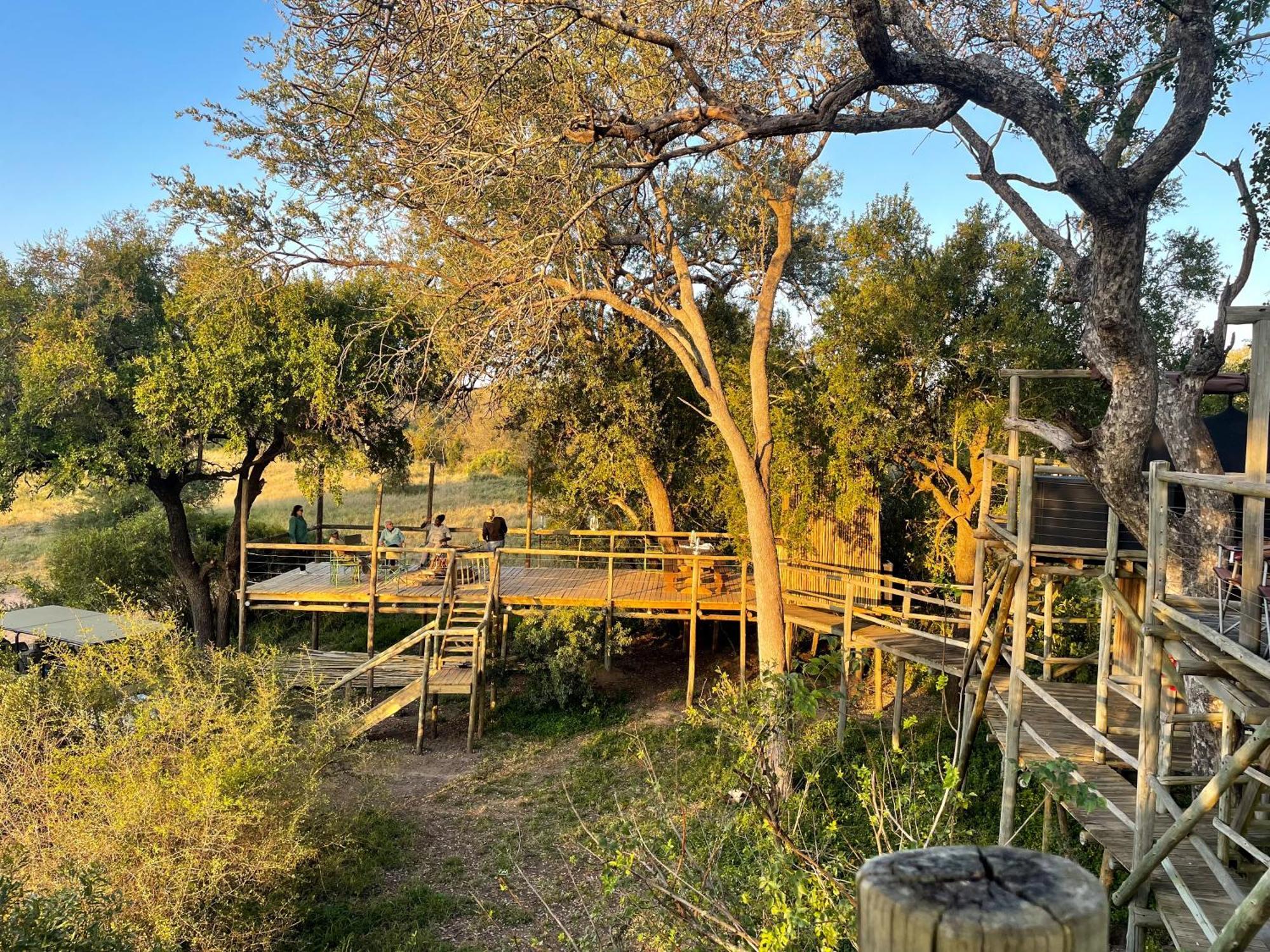 Rhino Walking Safaris Hotel Skukuza Buitenkant foto