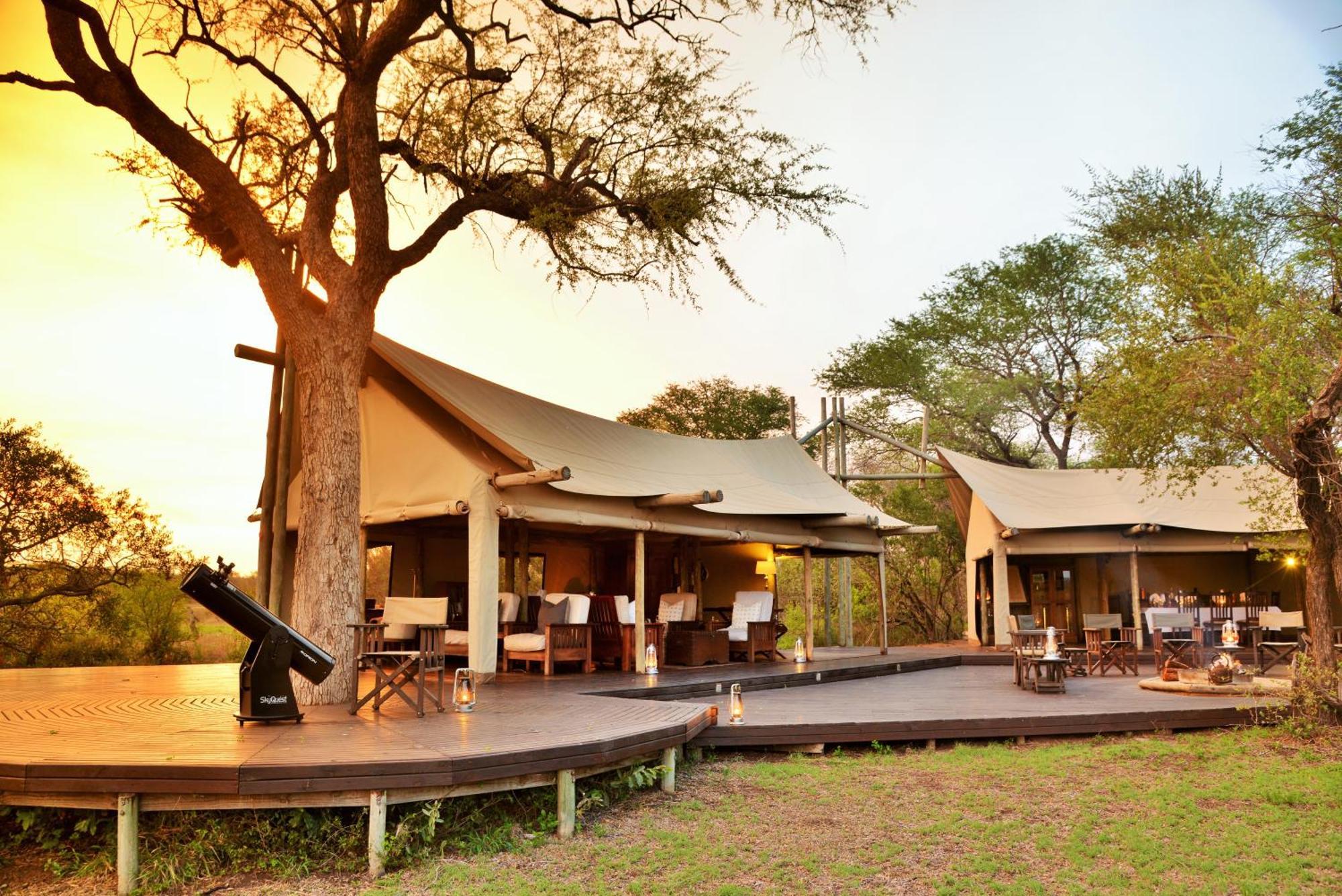 Rhino Walking Safaris Hotel Skukuza Buitenkant foto
